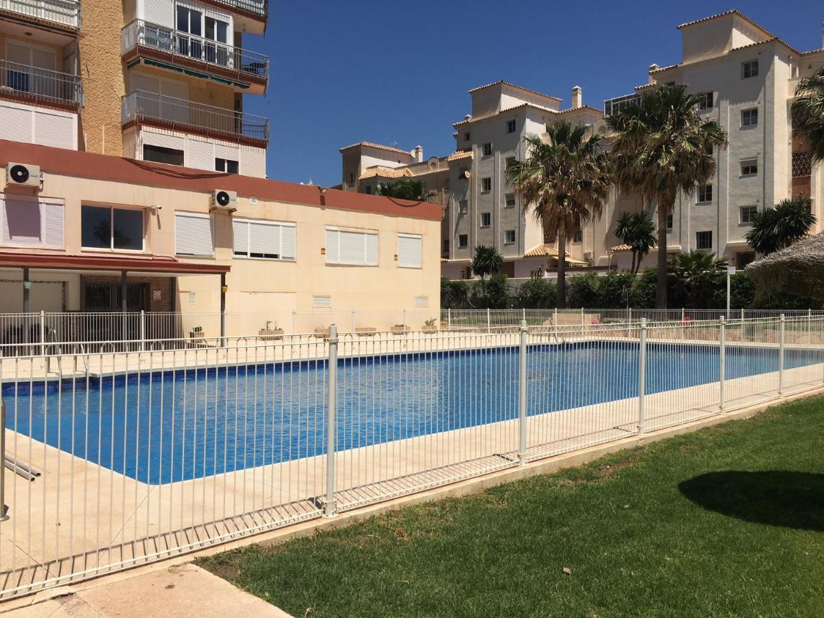 Apartamento Nido - Al Lado De La Playa Apartment Беналмадена Екстериор снимка